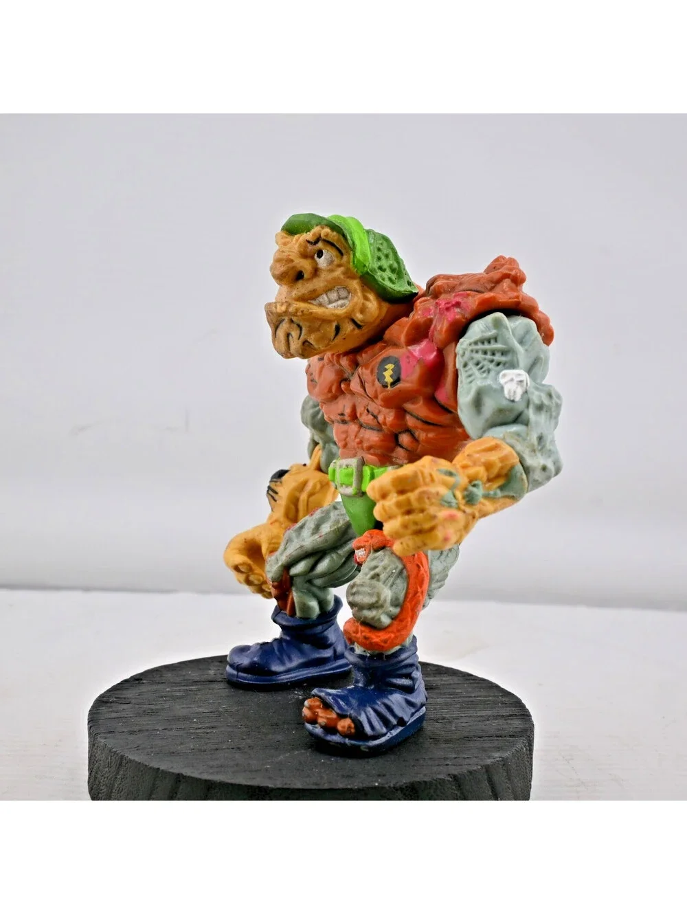 Teenage Mutant Ninja Turtles: General Tragg (Playmates, 1989) READ!